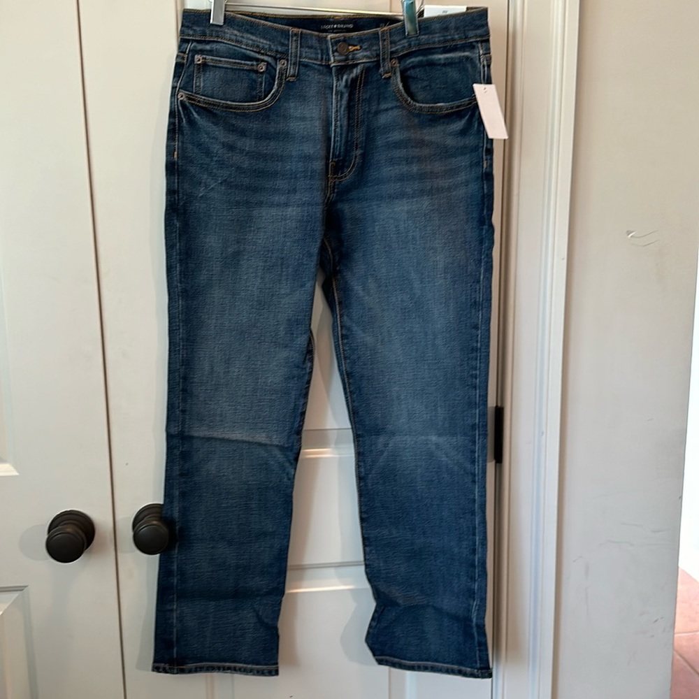 Lucky Brand men’s jeans. 32x30, straight fit. Style #223